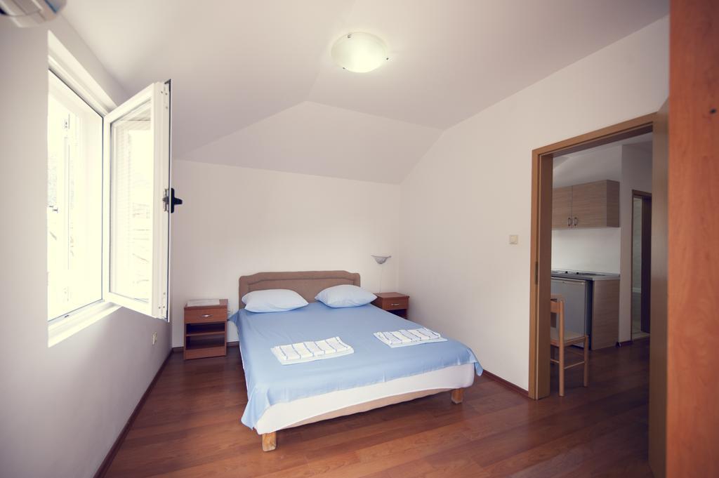 Lyon Apartments Budva Cameră foto