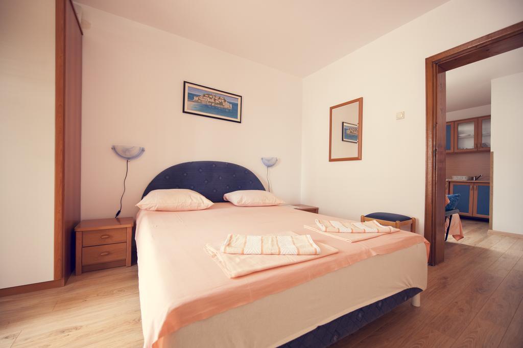 Lyon Apartments Budva Cameră foto