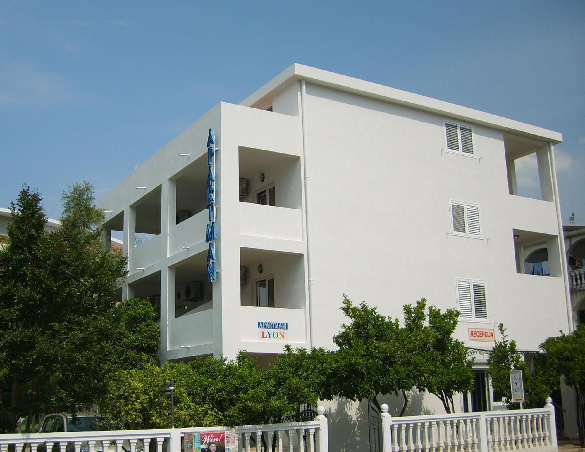 Lyon Apartments Budva Exterior foto